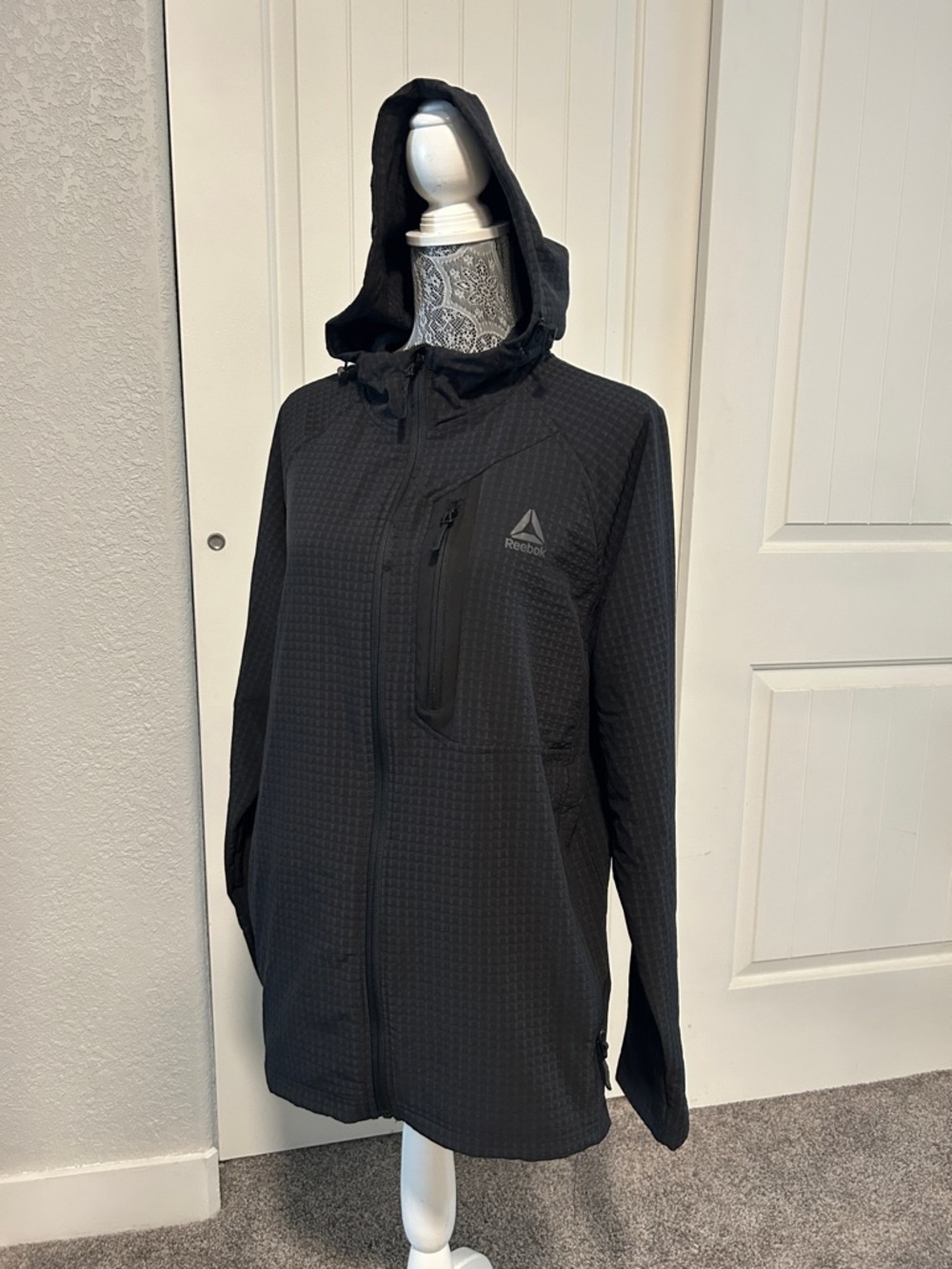 Reebok Men's Black Hooded Performance Jacket M